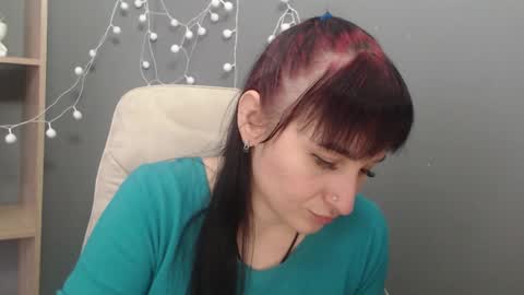 ninaflawlees online show from 01-18-26, 01:04