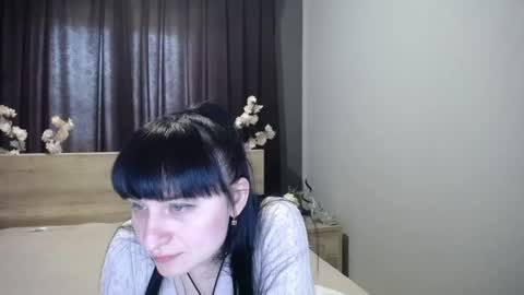 ninaflawlees online show from 04-24-26, 12:07