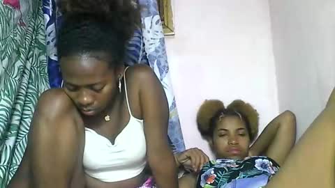 Snapshot of ninah9794 chatting on 11-27-25, 06:54 Ninah9794 online show from 11-27-25, 06:54