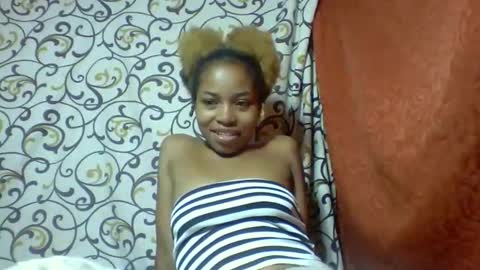 Snapshot of ninah9794 chatting on 12-14-25, 08:41 Ninah9794 online show from 12-14-25, 08:41