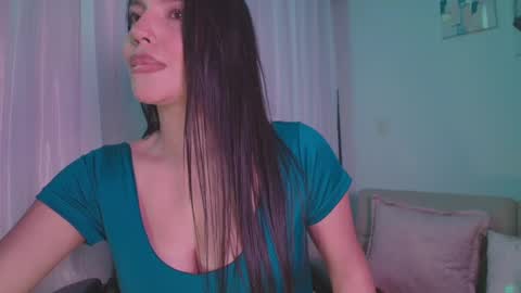 Snapshot of ninamichelle_ chatting on 02-27-25, 02:10 Nina online show from 02-27-25, 02:10