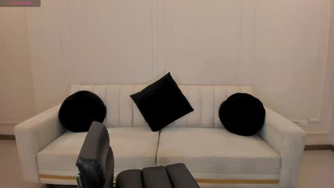 Nina  online show from 05-26-26, 04:58