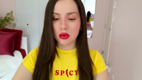 Snapshot of ninaoneil chatting on 02-26-25, 08:11 NinaOneil online show from 02-26-25, 08:11