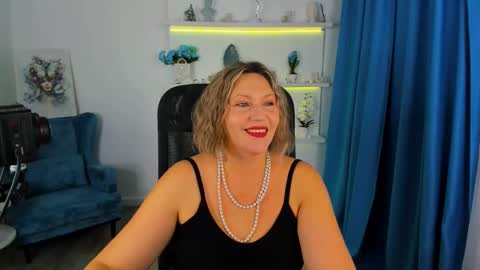 Snapshot of ninastarle chatting on 11-16-25, 04:40 ninastarle online show from 11-16-25, 04:40