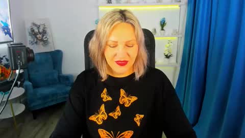 Snapshot of ninastarle chatting on 11-27-25, 05:31 ninastarle online show from 11-27-25, 05:31