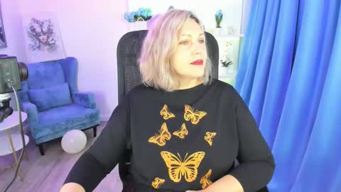 Snapshot of ninastarle chatting on 12-01-25, 04:28 ninastarle online show from 12-01-25, 04:28