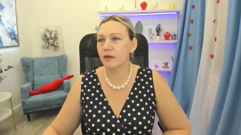 ninastarle online show from 02-18-26, 11:50