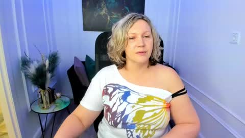 ninastarle online show from 05-20-26, 04:51