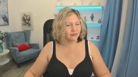 ninastarle online show from 06-06-26, 05:12