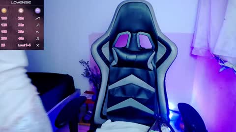 ninatinydoll1 online show from 01-28-25, 10:56