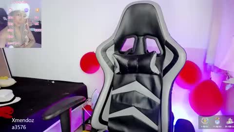 ninatinydoll1 online show from 02-16-25, 11:59