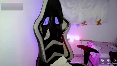 ninatinydoll1 online show from 11-10-25, 09:08