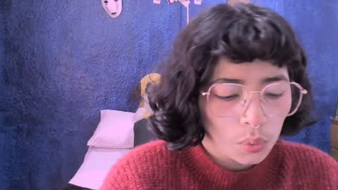 Nina online show from 01-11-25, 02:47