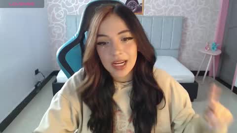 Snapshot of ninfa_ch chatting on 12-21-24, 11:22 Ninfa  online show from 12-21-24, 11:22