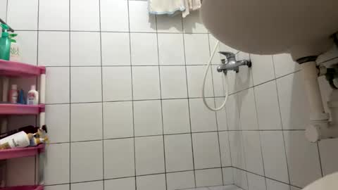 Snapshot of ninfo_puta chatting on 10-17-25, 10:07 Ninfo Puta online show from 10-17-25, 10:07