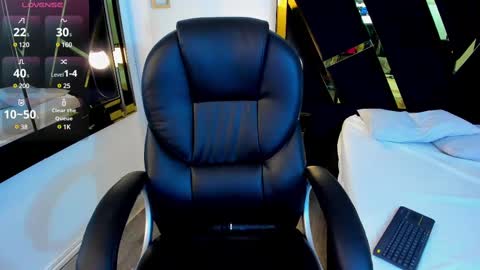 ninfomaria online show from 02-12-25, 10:37