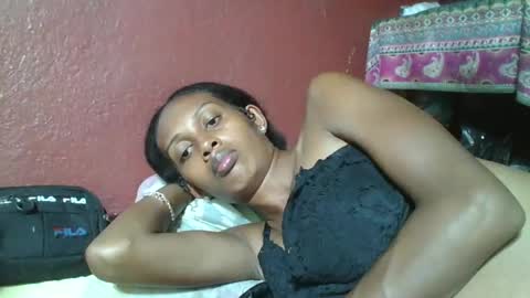 ninie246746 online show from 02-14-25, 07:23