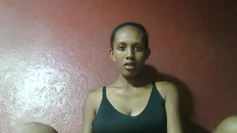 ninie246746 online show from 03-07-25, 05:29