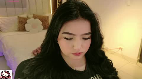 Nina online show from 04-21-26, 12:22