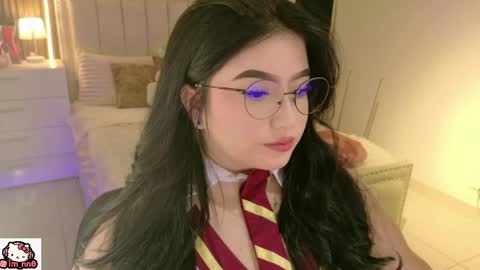 Nina online show from 04-28-26, 12:54