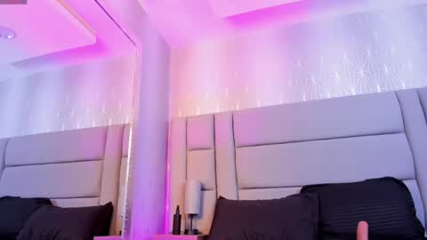 Ninna online show from 04-20-26, 03:53