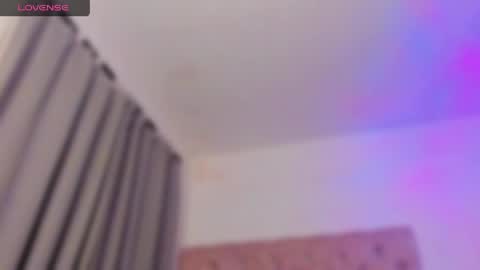 Ninon Beart online show from 04-26-26, 08:23