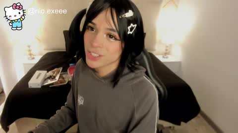 nioki_ online show from 02-25-26, 04:44