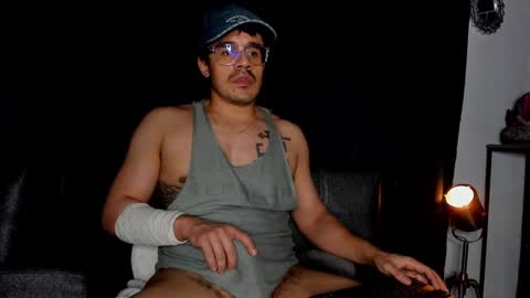 Snapshot of nipsfetich chatting on 12-17-24, 06:56 Steven online show from 12-17-24, 06:56