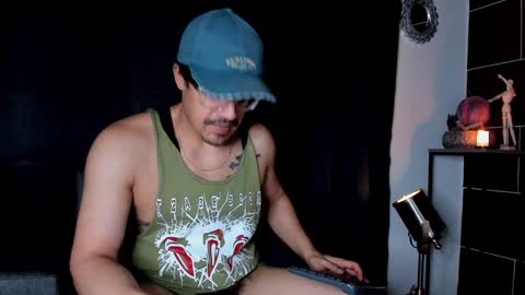 Snapshot of nipsfetich chatting on 12-24-24, 02:43 Steven online show from 12-24-24, 02:43