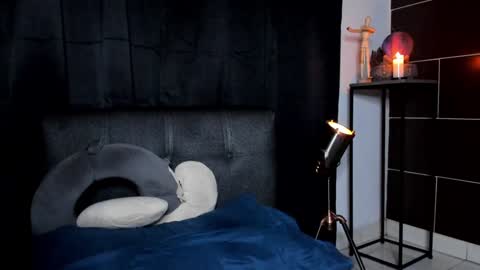 Snapshot of nipsfetich chatting on 01-13-25, 07:54 Steven online show from 01-13-25, 07:54