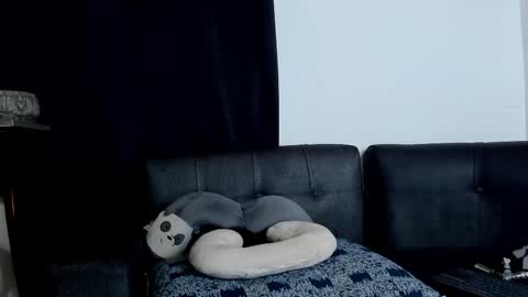 Snapshot of nipsfetich chatting on 02-12-25, 02:03 Steven online show from 02-12-25, 02:03