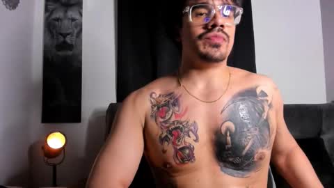 Snapshot of nipsfetich chatting on 10-16-25, 04:02 Steven online show from 10-16-25, 04:02