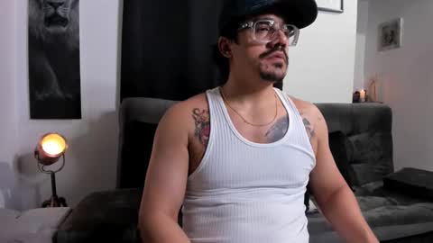 Snapshot of nipsfetich chatting on 11-09-25, 03:38 Steven online show from 11-09-25, 03:38