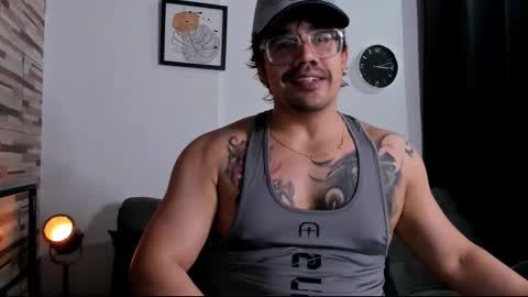 Snapshot of nipsfetich chatting on 01-07-26, 01:41 Steven online show from 01-07-26, 01:41