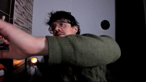 Snapshot of nipsfetich chatting on 01-08-26, 06:16 Steven online show from 01-08-26, 06:16