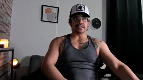 Snapshot of nipsfetich chatting on 01-11-26, 01:54 Steven online show from 01-11-26, 01:54