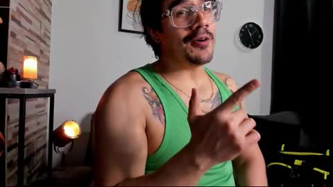 Snapshot of nipsfetich chatting on 01-14-26, 05:46 Steven online show from 01-14-26, 05:46