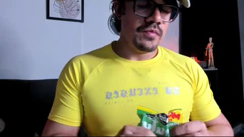 Snapshot of nipsfetich chatting on 02-10-26, 04:05 Steven online show from 02-10-26, 04:05