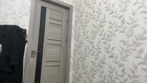 niravoid online show from 10-27-25, 08:24