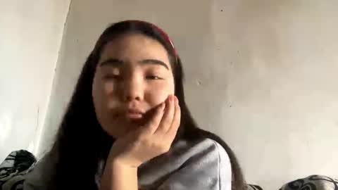 Snapshot of nitadecember chatting on 12-14-25, 08:09 Molly online show from 12-14-25, 08:09