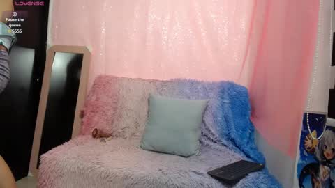 Niuk online show from 03-06-25, 02:18