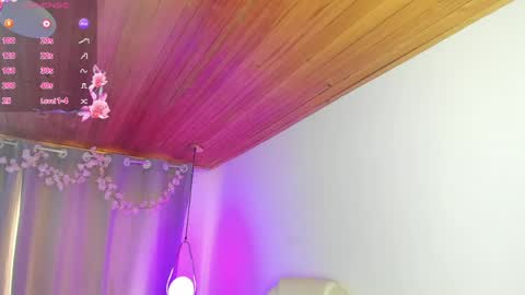 Snapshot of nixiesterling chatting on 05-10-26, 09:20 Nixie online show from 05-10-26, 09:20