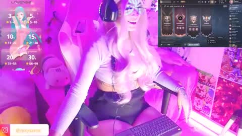 Snapshot of nixy_sama chatting on 09-10-25, 12:54 Nixy Sama online show from 09-10-25, 12:54