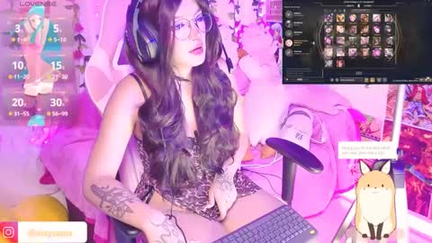Snapshot of nixy_sama chatting on 09-18-25, 01:18 Nixy Sama online show from 09-18-25, 01:18
