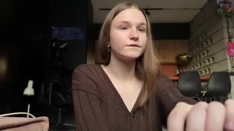Snapshot of nloraaa chatting on 04-30-26, 01:28 Tears Lora online show from 04-30-26, 01:28