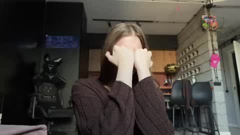 Snapshot of nloraaa chatting on 05-17-26, 01:03 Tears Lora online show from 05-17-26, 01:03