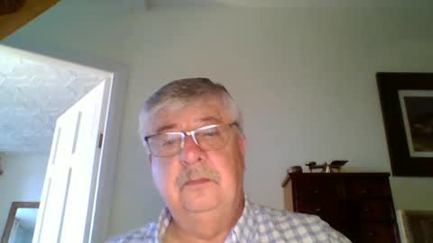 Snapshot of nn69uk chatting on 01-17-25, 09:39 NN69UK online show from 01-17-25, 09:39