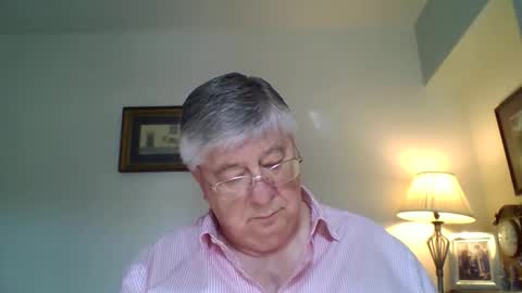 Snapshot of nn69uk chatting on 10-10-25, 11:42 NN69UK online show from 10-10-25, 11:42