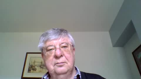 Snapshot of nn69uk chatting on 04-08-26, 01:11 NN69UK online show from 04-08-26, 01:11