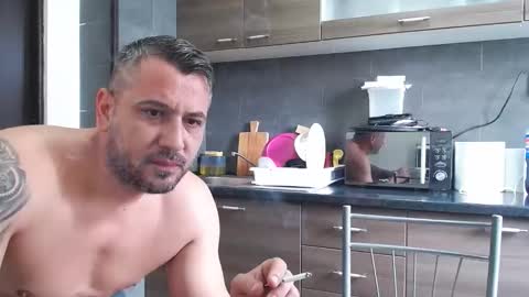 Snapshot of no_limit_coupl3 chatting on 09-12-25, 08:25 no_limit_coupl3 online show from 09-12-25, 08:25